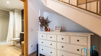 Duplex penthouse on Carrer de les Tres Creus photo 24