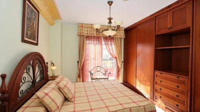 Semi-detached house on Ceuta Street photo 35