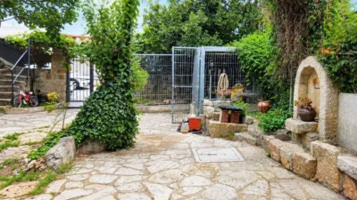 Chalet on Calle 8 de Març photo 3