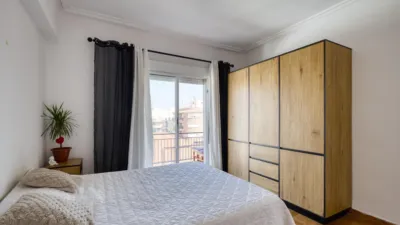 Apartment on Carrer de Miguel Hernández photo 3