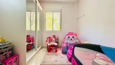 Piso en calle Pintor Soriano Quirós photo 17