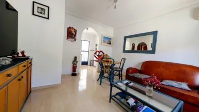 Semi-detached house on Calle de Huéscar photo 8