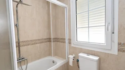Semi-detached house on Ceuta Street photo 49