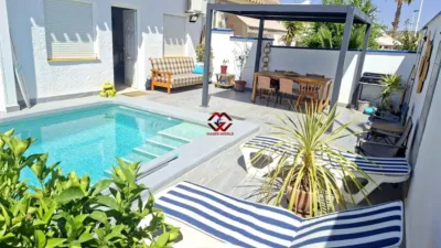 Semi-detached house on Calle de Huéscar photo 19