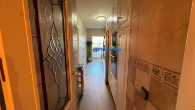 Apartment on Besolla Street photo 34