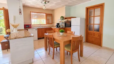 Chalet on Calle 8 de Març photo 9