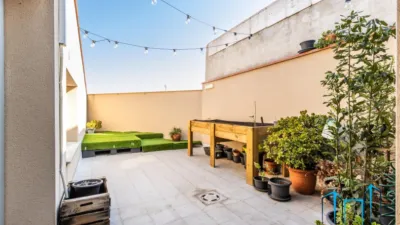 Duplex penthouse on Carrer de les Tres Creus photo 44