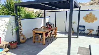 Semi-detached house on Calle de Huéscar photo 3