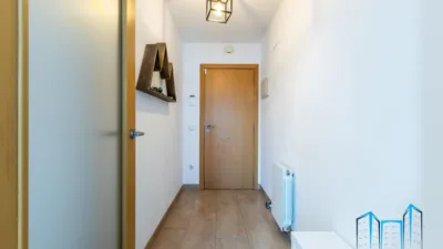 Duplex penthouse on Carrer de les Tres Creus photo 3