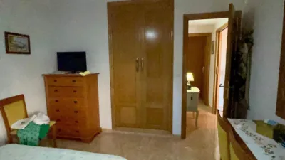 Apartment on Carrer de Pinós photo 15