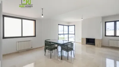 Townhouse in Loma Verde photo 4