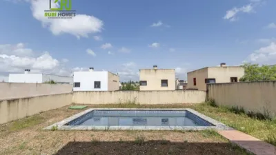 Townhouse in Loma Verde photo 3