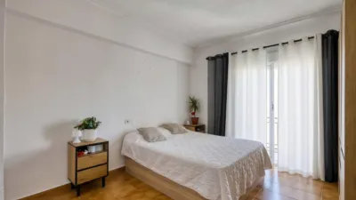 Apartment on Carrer de Miguel Hernández photo 4