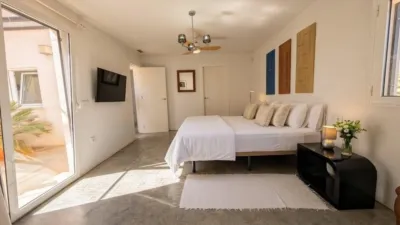 Chalet in Las Bayas photo 12