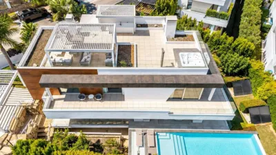 Chalet on Calle del Priorato photo 2