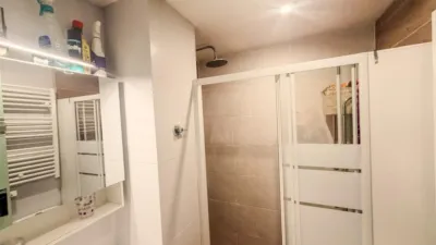 Apartment in Carrer Sector Alberes photo 11