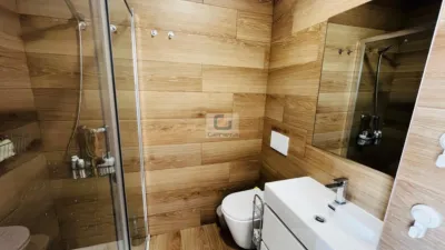 Apartment on Calle de Gerona photo 8
