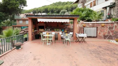 Chalet on Quarta Avinguda photo 24