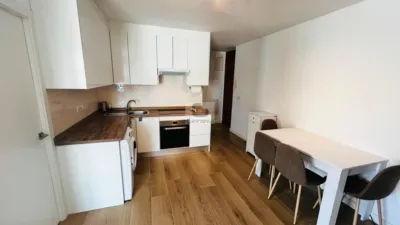 Apartment on Calle de Gerona photo 12