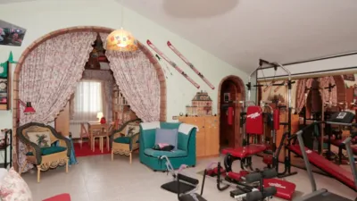 Chalet on Quarta Avinguda photo 50
