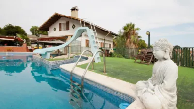 Chalet on Quarta Avinguda photo 2