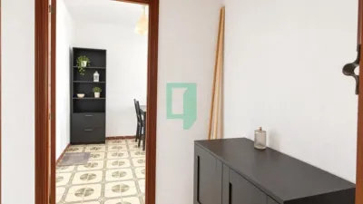Apartment on Carrer de Juli Garreta photo 14