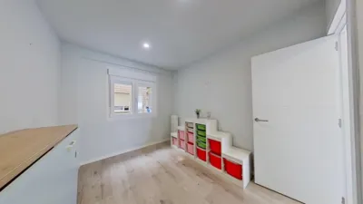 Apartment on Calle de Esteban Mora photo 9