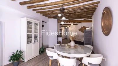 Chalet on Calle de la Santísima Trinidad photo 9