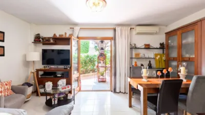 Apartment in Carrer dels Pins photo 7
