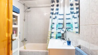 Apartment in Carrer dels Pins photo 15