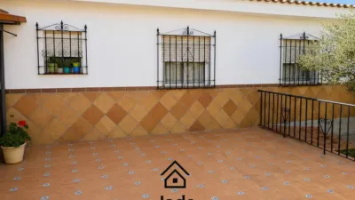 Chalet in Urb. Cuevas Bajas photo 4