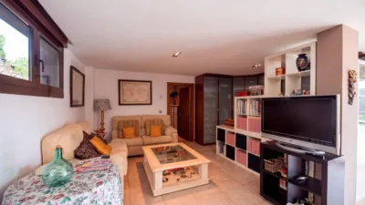 Chalet in El Monte photo 47