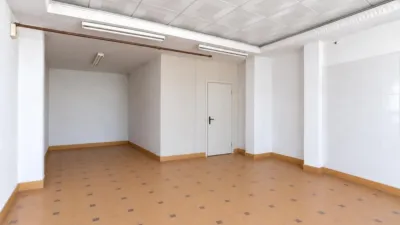 Flat on Carrer del Matadero photo 10