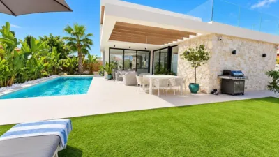 Chalet in Lomas de Cabo Roig photo 2