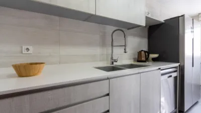 Apialia Sabadell presents this spacious and bright apartment by builder Mañero, located in one of the most established and attractive areas of Gràcia, surrounded by shops, services, schools, and public transport. The property is in a building with lift access and includes a parking space and storage room in the price, adding significant value to the location. The layout is comfortable and functional, featuring 3 bedrooms: two doubles and one single. It has a full en-suite bathroom and a modern design powder room with a double sink, which was previously a full bathroom. The daytime area comprises a large, bright living-dining room with direct access to a balcony offering clear views, perfect for enjoying natural light and the outdoors. The fully independent kitchen is clearly separated from the living area, providing a practical and contemporary space. An excellent opportunity for those seeking space, light, a good layout, and all amenities, including parking and storage, in a privileged location in Gràcia. Property condition: Ready to move in. Useful area: 105 m Built-up area: 135 m2 AICAT No.: A14038 API No.: 8304 Pressurized Zone: YES Large Holder Status: NO In accordance with Article 20.1.c) of TRLGDCU and Royal Decree 515/1989, the advertised price does not include taxes or transaction costs unless expressly stated. If the transaction is subject to VAT, the current rate under Law 37/1992 will apply, along with AJD where applicable. If subject to ITP, it will be settled in accordance with Legislative Royal Decree 1/1993 and current tax regulations in Catalonia. Notary and registration fees will be paid according to the tariff, in line with the relevant Royal Decrees. The buyer will not assume expenses legally attributable to the seller. ENERGY LABEL: 5590026DF2959H0027SJ photo 16