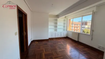 Flat at 14 Joaquín Arellano Street photo 4