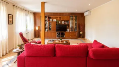 Chalet on Calle de La Coruña photo 16