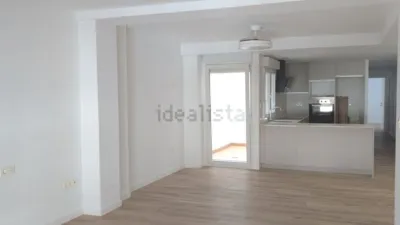 Flat on Calle Blas Selva Mendiola, No. 32 photo 7