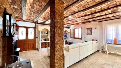 Chalet on Avinguda de la Constitución photo 29