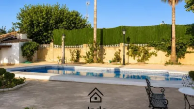 Chalet in Los Algarbes photo 5