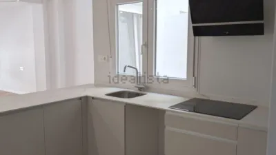 Flat on Calle Blas Selva Mendiola, No. 32 photo 12