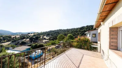 Chalet on Huertas Street photo 5