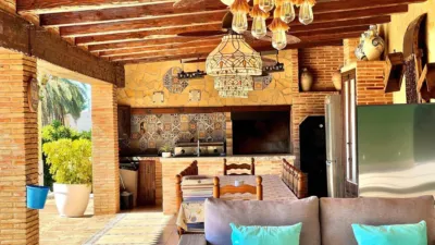 Chalet on Avinguda de la Constitución photo 16