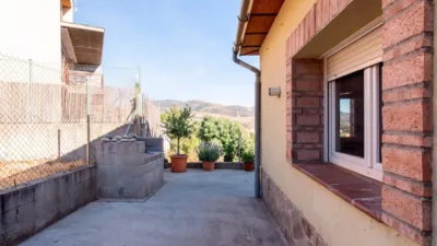 Chalet on Huertas Street photo 3