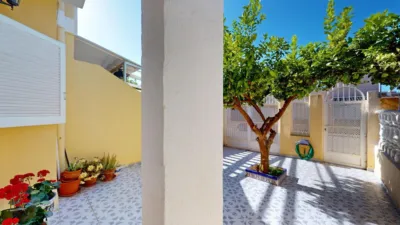 Terraced house on Calle de Teruel photo 31