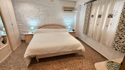 Apartment on Carrer José Romero López photo 10