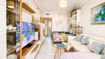 Apartment on Calle Presidente Adolfo Suarez photo 5