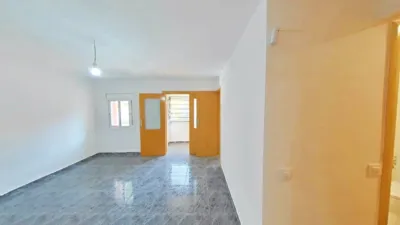 Apartment in Nou Barris photo 2