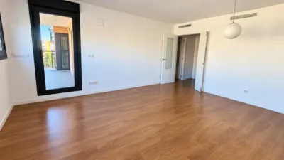 Apartment on Maestro Jose Garberi Street, No. 11 photo 2