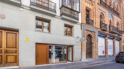 Apartment on Santa María de Gracia Street photo 3
